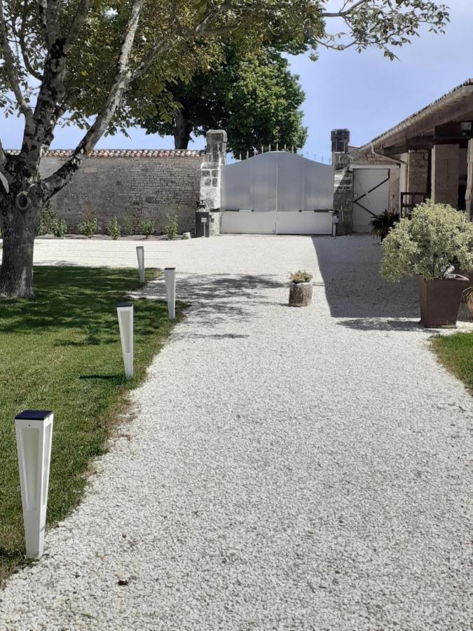 Campagne Ocean Bed and Breakfast Montroy Buitenkant foto
